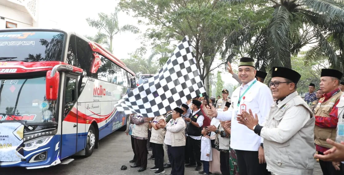 Bupati Tangerang Lepas 384 Jamaah Calon Haji Asal Kabupaten Tangerang