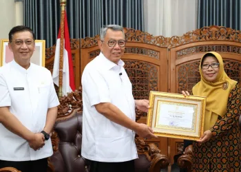 Wali Kota Tangsel Beri Penghargaan ke Pemkab Tegal, Bantu Tangani Korban Kecelakaan Bus di Objek Wisata Guci