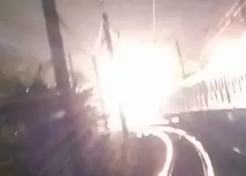 Listrik Aliran Atas di Perlintasan Parung Panjang-Cicayur Cisauk Terbakar, Perjalanan KRL Commuter  Terganggu