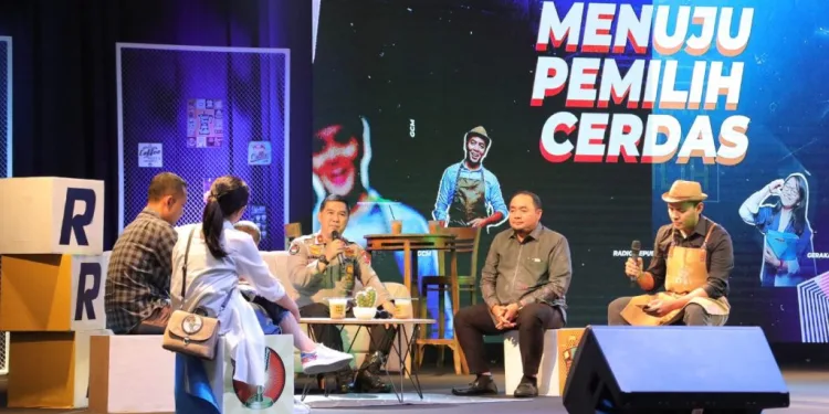 Menuju Pemilih Cerdas (foto:Karopenmas)