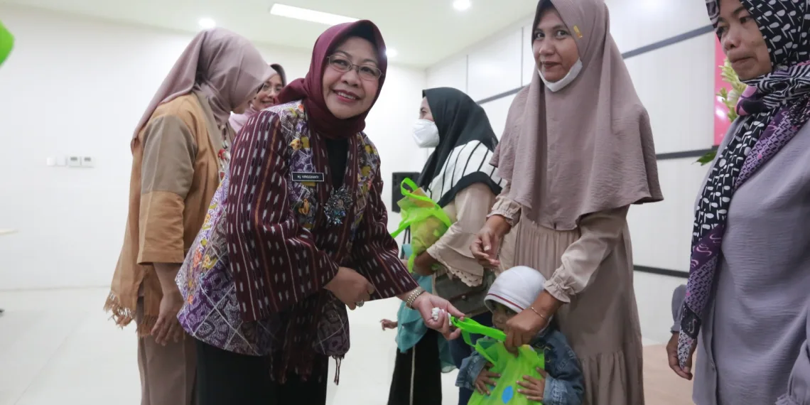 Plh Sekda Provinsi Banten Virgojanti usai menghadiri Rapat Koordinasi Percepatan Penurunan Stunting dengan OPD Kabupaten/Kota se-Provinsi Banten
