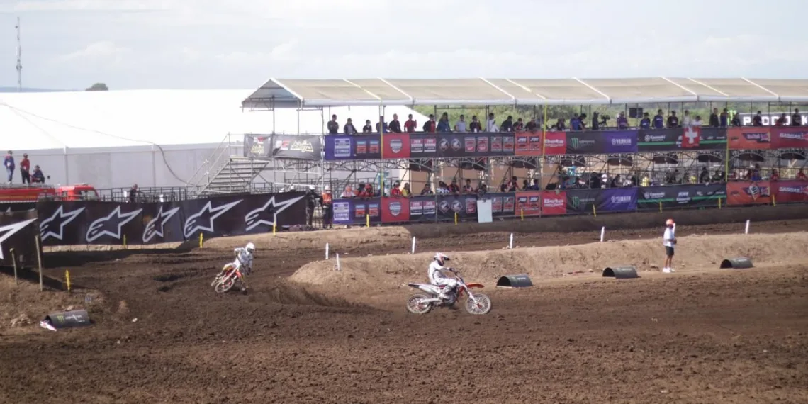 Balapan Motocross Grand Prix Indonesia di NTB