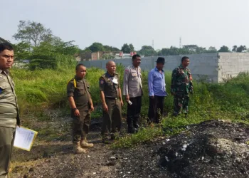 Asap Pembakaran Limbah Timbulkan Sesak Napas, Satpol PP Kabupaten Tangerang Tegur Pengusaha Limbah di Sindang Jaya dan Rajeg