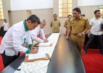 PT ABM dan Kanwil Bulog DKI Jakarta dan Banten Teken Kerja Sama Pengoperasian Rice Milling Unit