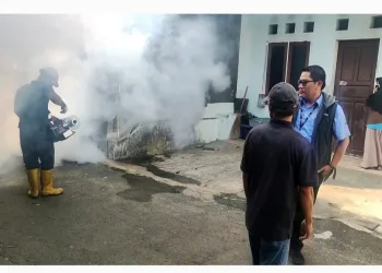 PT Indah Kiat Pulp & Paper Tangerang Mill Fogging Pemukiman Lingkungan Sekitar Untuk Cegah DBD