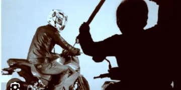 Modus Beli Jaket Lewat COD, Tiga Pemuda Rampas HP dan Lukai Korban