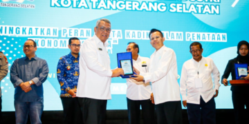 Benyamin Davnie Buka Mukota ke-III Kadin Tangsel