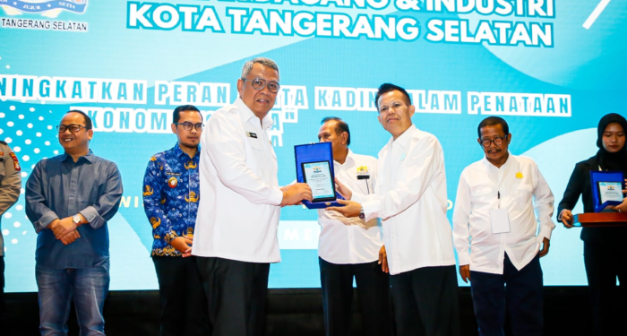 Benyamin Davnie Buka Mukota ke-III Kadin Tangsel