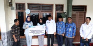 Wali Kota Tangsel Serahkan Santunan Kematian dari Jasa Raharja Kepada Korban Kecelakaan Bus di Wisata Guci Tegal – HALO BANTEN