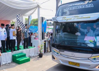 385 Jemaah Calon Haji Asal Tangsel Diberangkatkan ke Tanah Suci Mekkah