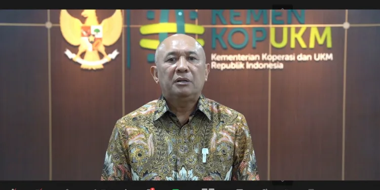 Menteri Koperasi dan UKM RI, Teten Masduki dalam Syukuran HUT ke-
43 Yayasan Dharma Bhakti Astra (YDBA) yang digelar secara hybrid pada pekan lalu dengan tema
“Kolaborasi Demi Masa Depan UMKM Indonesia”.