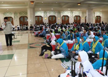Jemaah Calon Haji Kloter 48 JKG Asal Kabupaten Tangerang Diberangkatkan ke Tanah Suci Mekkah