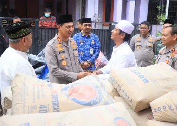 HUT Bhayangkara ke-77, Polres Tangsel Distribusikan 222 Paket Sembako di Serpong