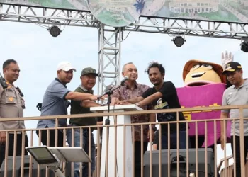 Festival Pesisir Ketapang Urban Aquaculture Berlangsung Meriah