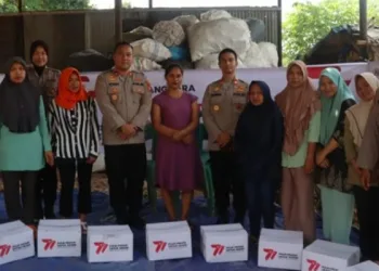HUT Bhayangkara ke-77, Polres Tangsel Distribusikan 222 Paket Sembako di Serpong
