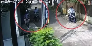 Terekam CCTV, Kawanan Maling Bobol Rumah Kosong di Tangerang Selatan