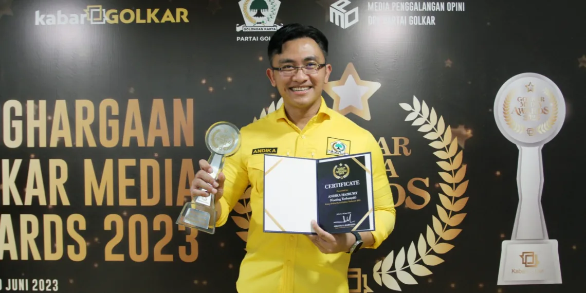 Sabet Gelar Politisi Terpopuler