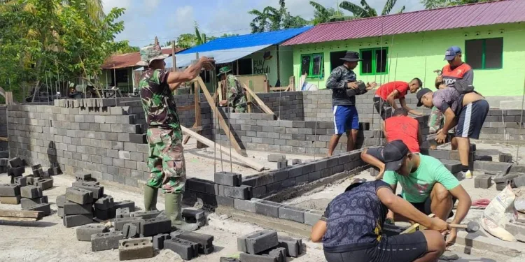FABA diolah menjadi batako dan dimanfaatkan untuk membangun rumah bagi Prajurit TNI di Maumere, Nusa Tenggara Timur.