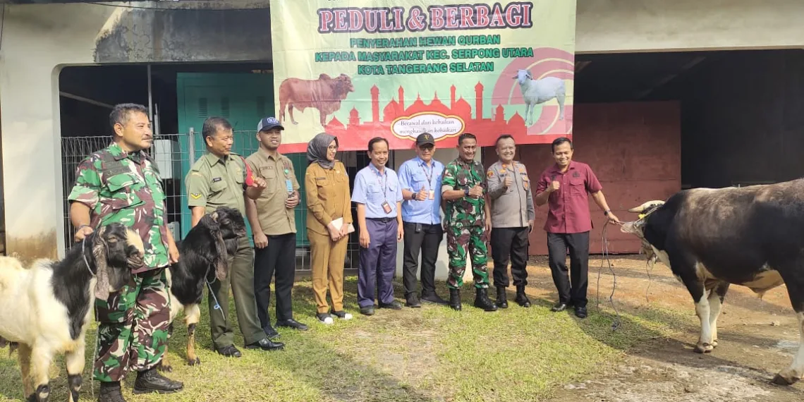 Sambut Idul Adha, PT Indah Kiat Pulp & Paper Tangerang Mill Bagikan Puluhan Hewan Kurban