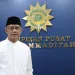 Truk Molen Tabrak Tiang Listrik di Ciputat