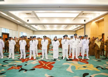 Wali Kota Tangsel Lantik Ratusan Pejabat Administrasi dan Fungsional