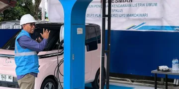 Bangun SPKLU di Manokwari, Langkah PLN Percepat Pertumbuhan Kendaraan Listrik di Indonesia Timur