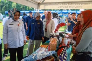 Plh Sekda Virgojanti Buka Bazar UMKM DJPb Provinsi Banten