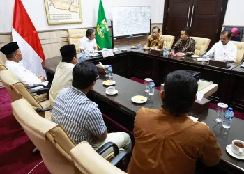 Pj Gubernur Banten Al Muktabar: Transparansi Informasi Harus Dilakukan