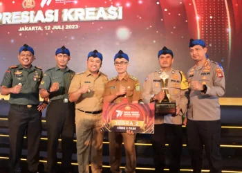 Selamat! Kapolri berikan apresiasi Kelurahan Cimone Juara 2 Tingkat Nasional Lomba 3 Pilar Hari Bhayangkara ke-77