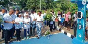 Bupati Iti Resmikan Stasiun Pengisian Kendaraan Listrik Di Kabupaten Lebak
