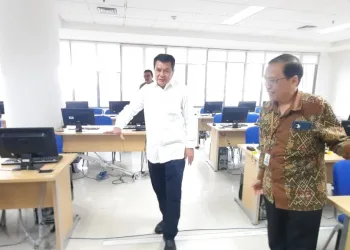 Tahapan Pilkades Serentak 2023, Sekda Kabupaten Tangerang Tinjau Pelaksanaan CAT Bakal Calon Kades