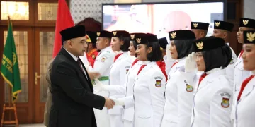Pasukan Pengibar Bendera HUT ke-78 RI Tingkat Kabupaten Tangerang Dikukuhkan, Bupati Zaki: Kalian Harus Bangga