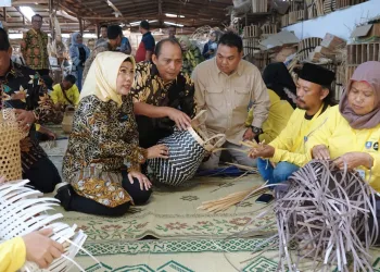 Program UMKM Bisa, Pemkab Serang Ajak 20 Perajin Bambu Belajar ke Jogja
