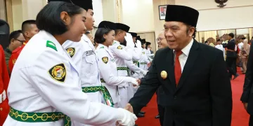 Pj Gubernur Al Muktabar Kukuhkan Paskibraka 2023 Provinsi Banten