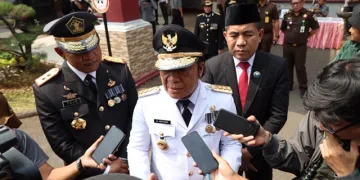 Pj Gubernur Al Muktabar Raih Penghargaan Dari Kanwil Kemenkumham Provinsi Banten