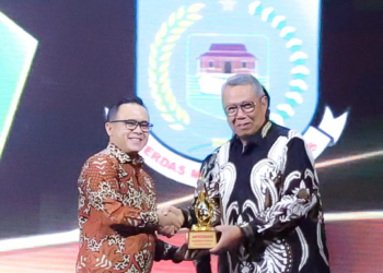 Pemkot Tangerang Selatan Raih Penghargaan Daerah Peduli Layanan Publik