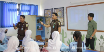Siswa SMP Di Tangerang Selatan Antusias Belajar Hukum