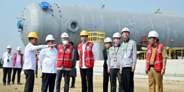 Pj Gubernur Banten Dampingi Presiden Jokowi Tinjau Pembangunan PT Lotte Chemical Indonesia