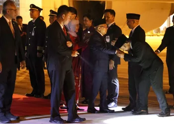 Pj Gubernur Banten Al Muktabar Sambut Kedatangan Wapres RI KH Ma’ruf Amin