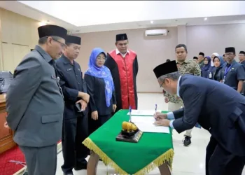 Sekda Lantik 183 Fungsional Kepala Sekolah, Pengawas, dan Penilik