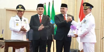 Pj Gubernur Banten Al Muktabar Lantik Pj Bupati Tangerang