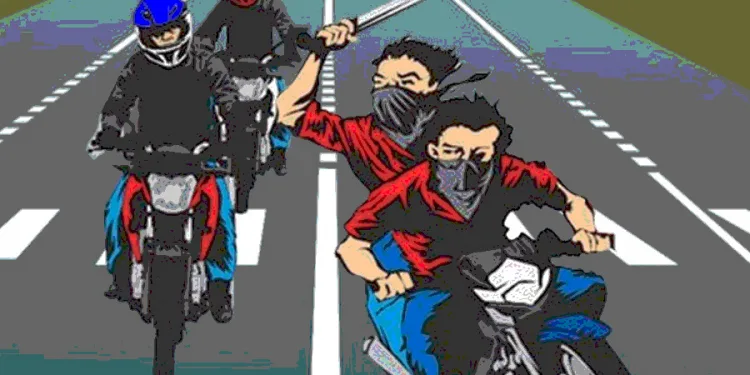 Viral, 5 Remaja Nekat Konvoi Motor Sambil Tenteng Senjata Tajam di Kota Tangerang
