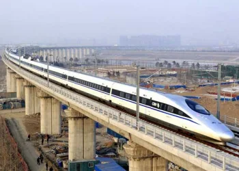 Kereta Cepat Jakarta-Bandung Mulai Berbayar Oktober, Segini Tarifnya!