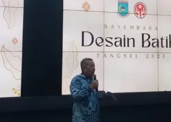 Tujuh Finalis Sayembara Desain Batik Tangsel Unjuk Karya di Depan Wali Kota Tangerang Selatan