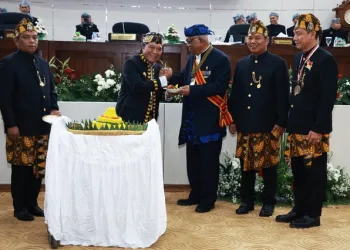 Paripurna Istimewa HUT ke-23 Provinsi Banten, Pj Gubernur Al Muktabar Paparkan Capaian Kinerja Pembangunan