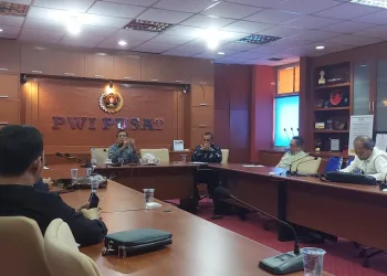 Pendidikan dan UKW Program Prioritas Kepemimpinan Hendry Ch Bangun