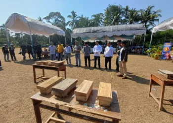 Abdimas BEM Vokasi UI 2023 Kembangkan UMKM Desa Wisata Kubang Baros