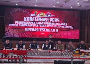 Ratusan Ribu Butir Ekstasi dan Sabu Disamarkan Jadi Makanan Hewan