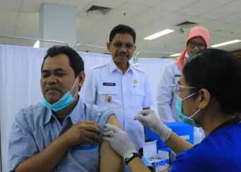 7.754 Tenaga Medis dan Tenaga Kesehatan di Kota Tangerang Ikuti Imunisasi Hepatitis B