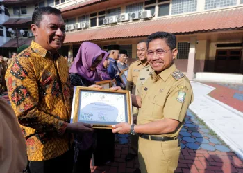 Menteri LHK Beri Penghargaan Kepada Kampung Talas Binaan Polres Metro Tangerang Kota